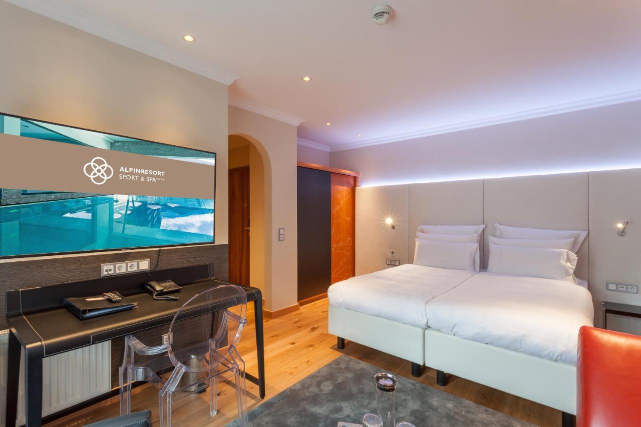 Alpinresort Valsaa - Sport & Spa Заалбах-Хинтерглем Екстериор снимка