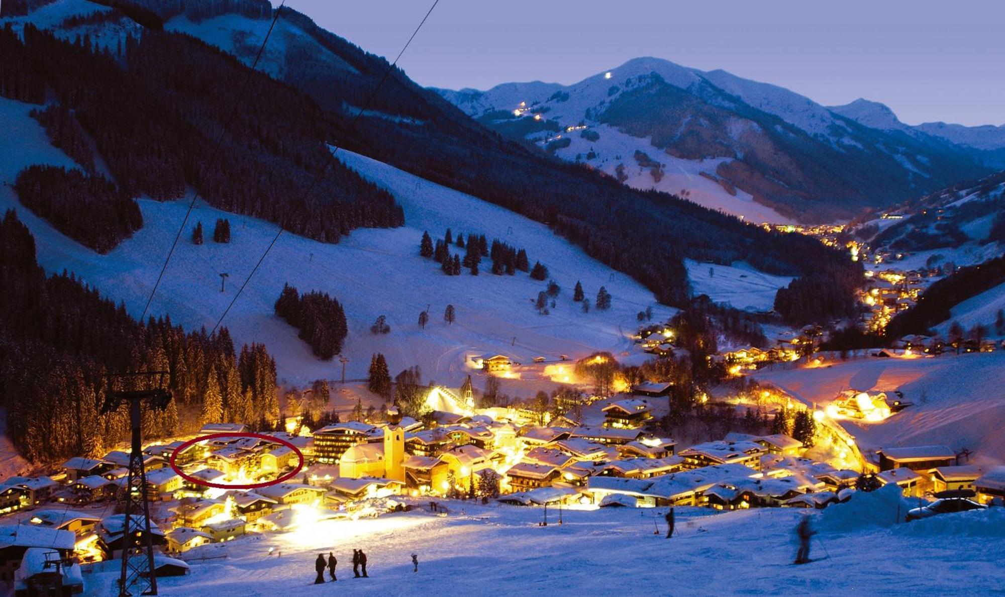Alpinresort Valsaa - Sport & Spa Заалбах-Хинтерглем Екстериор снимка
