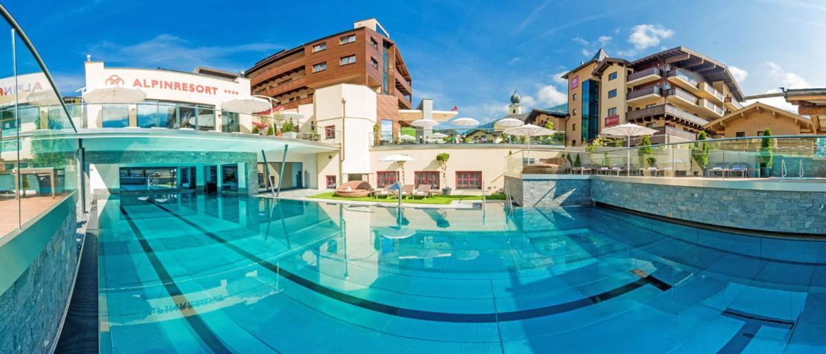 Alpinresort Valsaa - Sport & Spa Заалбах-Хинтерглем Екстериор снимка