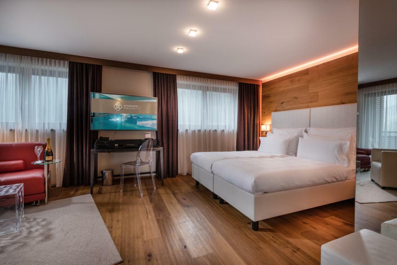 Alpinresort Valsaa - Sport & Spa Заалбах-Хинтерглем Екстериор снимка