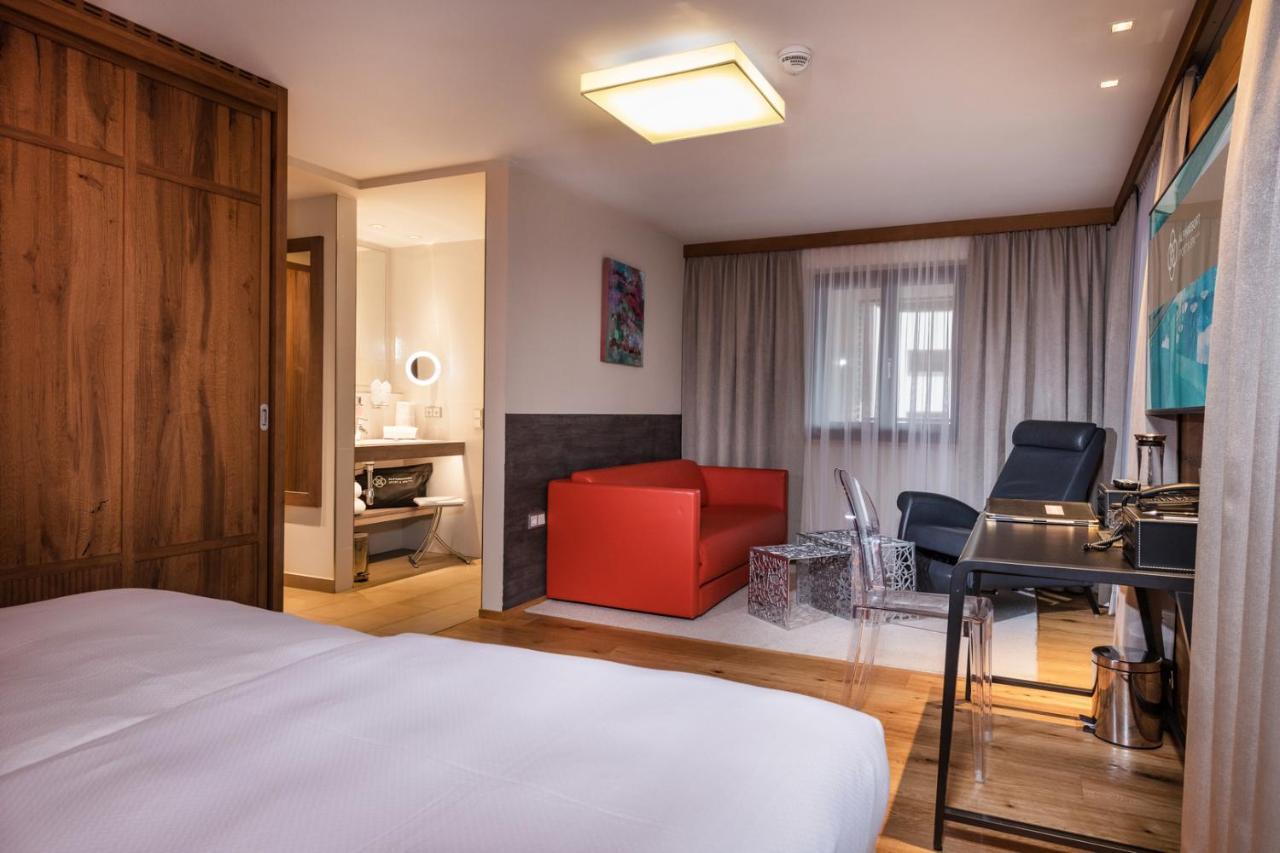 Alpinresort Valsaa - Sport & Spa Заалбах-Хинтерглем Екстериор снимка
