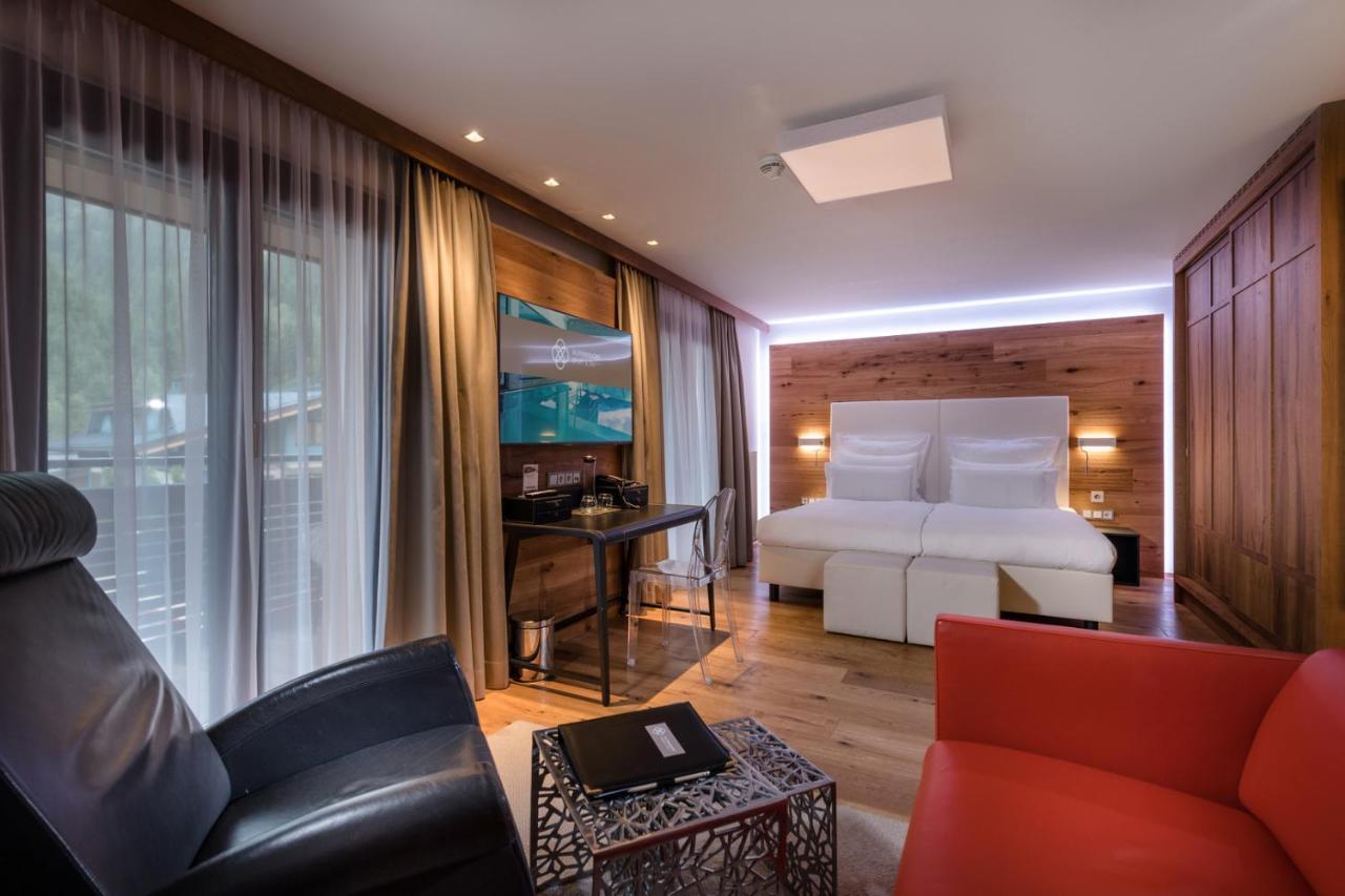 Alpinresort Valsaa - Sport & Spa Заалбах-Хинтерглем Екстериор снимка